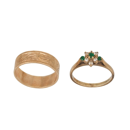 178 - A DIAMOND AND EMERALD CLUSTER DRESS RING, mounted in 9ct gold, size: J - K. Together with an engrave... 