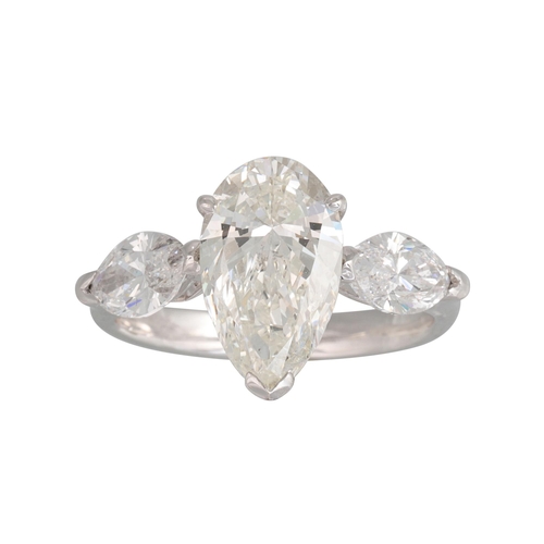 305 - A DIAMOND SOLITAIRE RING, the pear shaped diamond to marquise shoulders, mounted in white gold. Esti... 