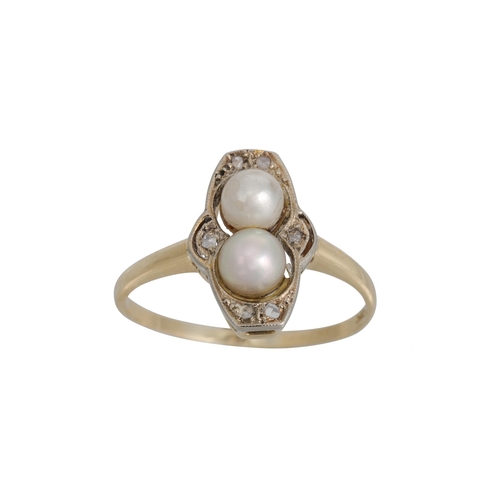 321 - A VINTAGE PEARL AND DIAMOND RING, shaped plaque, in 14ct gold, size M