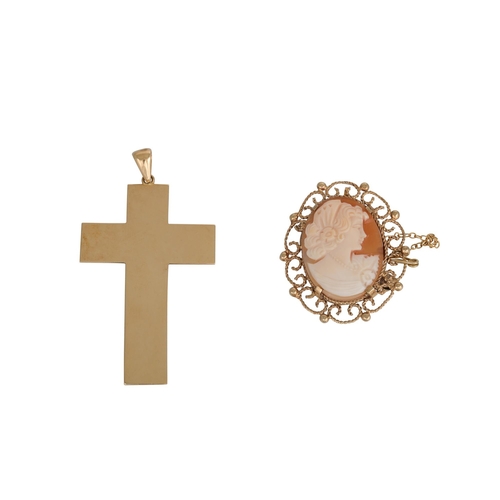 457 - AN 18CT GOLD CROSS, (9.1g) together with a 9ct gold padlcock (3.1g) and a gold framed cameo brooch