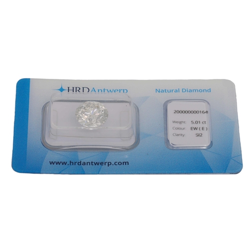 462 - AN EXCEPTIONAL UNMOUNTED DIAMOND, the brilliant cut diamond in sealed HRD packet, Certified 5.01 ct.... 