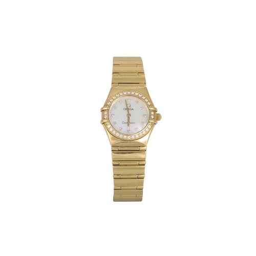 487 - A LADY'S 18CT GOLD OMEGA CONSTELLATION WRIST WATCH, diamond set bezel, mother-of-pearl face with dia... 