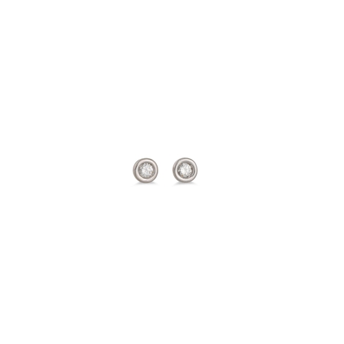 66 - A PAIR OF DIAMOND STUD EARRINGS, collet set, mounted in white gold. Estimated: weight of diamonds: 0... 