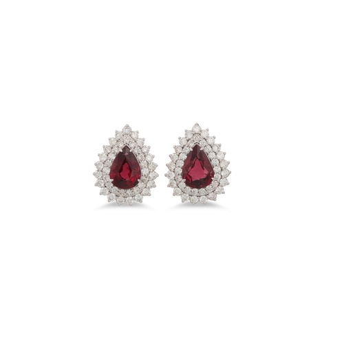 83 - A PAIR OF DIAMOND AND GARNET CLUSTER EARRINGS, the pear shaped garnet to diamond surround, mounted i... 