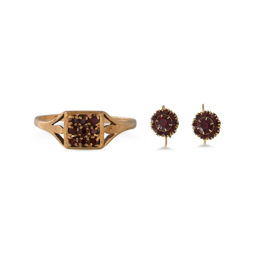 94 - A GARNET SET RING, mounted in 9ct gold, together with a pair of garnet set 9ct gold earrings, size O