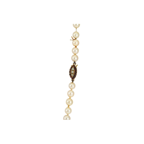 121 - AN 18CT GOLD RING SHANK, three stone setting, size I - J, together with a cultured pearl necklace, w... 