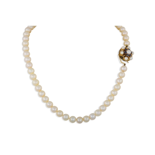 367 - A SET OF VINTAGE CULTURED PEARLS, to a sapphire and pearl clasp