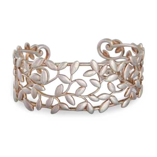 252 - A MODERN TIFFANY & CO. BRACELET, Paloma Picasso olive leaf design, sterling silver, boxed