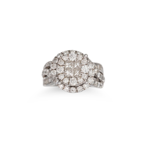 285 - A DIAMOND CLUSTER RING, set with circular & princess cut diamonds, mounted in 14ct white gold. Estim... 