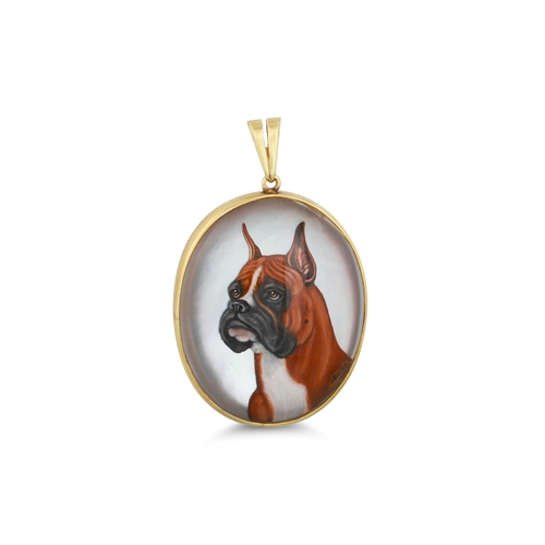 290 - AN ESSEX CRYSTAL PENDANT, depicting a Boxer dog, on a mother-of-pearl background, in 14ct gold