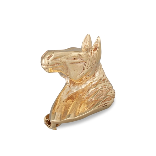 146 - A 9CT GOLD BROOCH, in the form of a horse, 7.8 g.