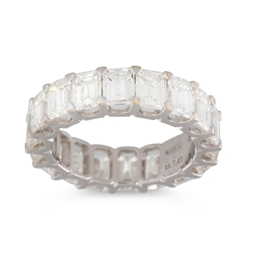 155 - A DIAMOND SET FULL ETERNITY RING, the emerald cut diamonds mounted in 18ct white gold. Estimated: we... 