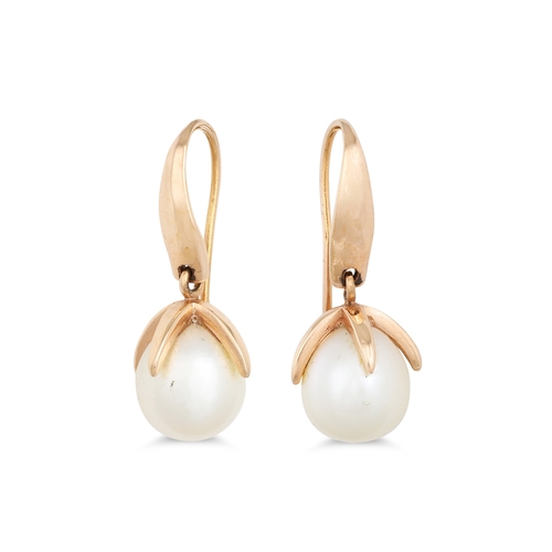 87 - A PAIR OF CULTURED PEARL DROP EARRINGS,18ct yellow gold fittings, 7.2 g.