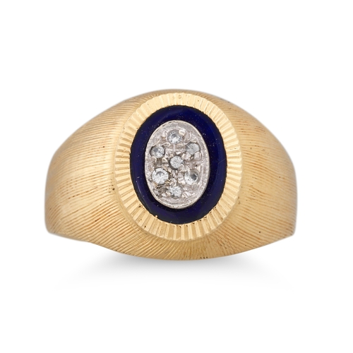 158 - AN ENAMEL AND DIAMOND PAVÉ SET SIGNET RING, mounted in 18ct yellow gold, size J - K