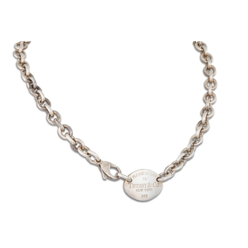 17 - A SILVER TIFFANY & CO NECKLACE, heavy form with Tiffany & Co. ID disk