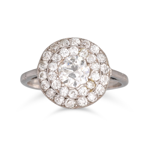 180 - AN EARLY 20TH CENTURY DIAMOND CLUSTER RING, the old cut diamonds mounted in 18ct white gold and plat... 