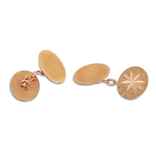 30 - A PAIR OF 9CT GOLD CUFFLINKS, engraved decoration