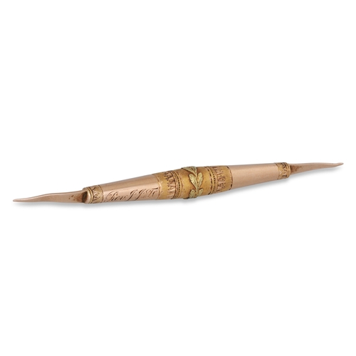 360 - AN ANTIQUE YELLOW METAL DOUBLE ENDED TOOTH PICK, 18ct & 15ct gold, engraved centre body, 4.6 g.