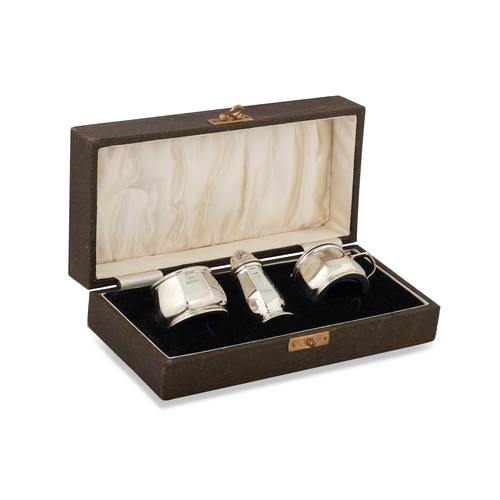 425 - A CASED SET OF SIX SILVER TEA SPOONS, along with tongs and a cased three-piece condiment set