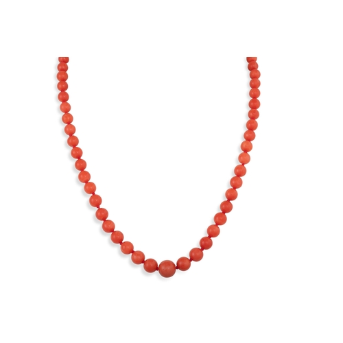 234 - A GRADUATED CORAL BEADED NECKLACE, to a gold clasp