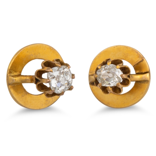 191 - AN ANTIQUE PAIR OF DIAMOND SET SHIRT STUDS, set with old cut diamonds, mounted in 14ct gold, cased