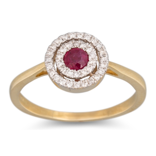 28 - A DIAMOND AND RUBY TARGET RING, mounted in yellow gold, size M - N