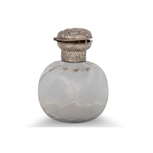 439 - A VICTORIAN SILVER EMBOSSED GLASS PERFUME BOTTLE, together with a Maltese paper weight and a green e... 