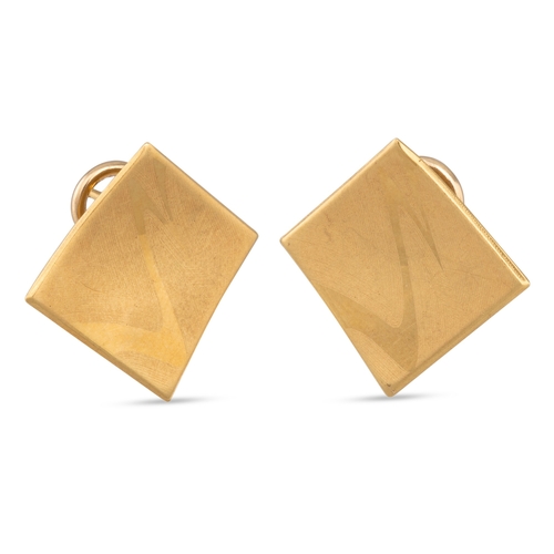 41 - A PAIR OF 18CT GOLD EARRINGS, of abstract design, together with a matching pendant, 6.6 g.