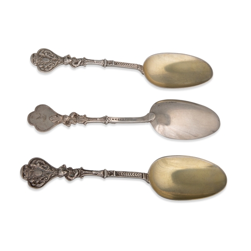 475 - A SET OF SIX HEAVY VICTORIAN SILVER SPOONS, highly decorated, London 1874, Edward Joseph, 358 g.