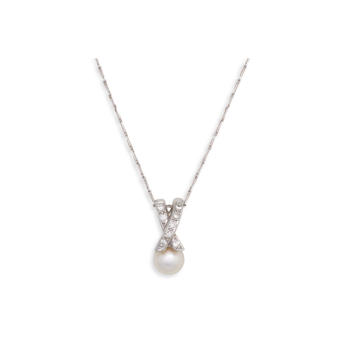 158 - A PEARL AND DIAMOND SET PENDANT, on an 18ct white gold chain