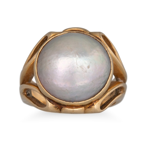 144 - A MABÉ PEARL RING, mounted in yellow gold, 8 g. size J-K