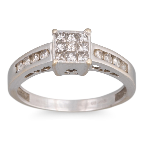 122 - A DIAMOND CLUSTER RING, set with princess cut diamonds, mounted in 18ct white gold. Estimated: weigh... 