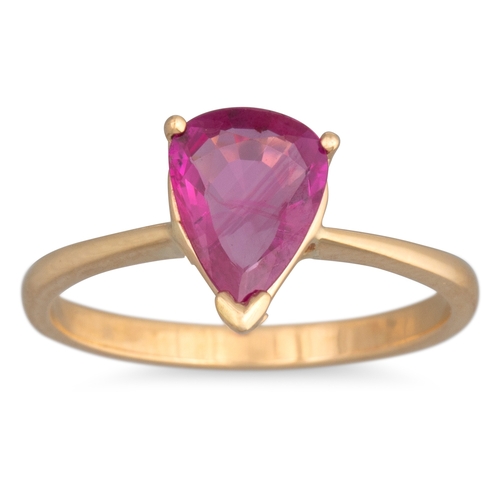 149 - A PINK SAPPHIRE SINGLE STONE RING, the pear shaped stone mounted in yellow gold. Estimated: weight o... 