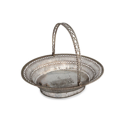 380 - A VERY LARGE GEORGE III SILVER SWING HANDLED BREAD/CAKE BASKET, of oval form with pierced open frét ... 