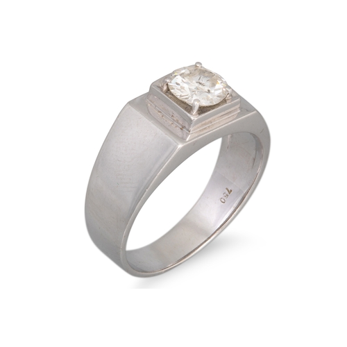 40 - A DIAMOND DRESS RING, the brilliant cut diamond mounted in 18ct white gold, 10 g. Estimated: weight ... 