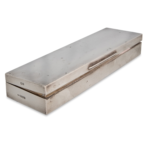 411 - AN EDWARDIAN RECTANGULAR SILVER CIGAR BOX, Chester 1905, ca 9