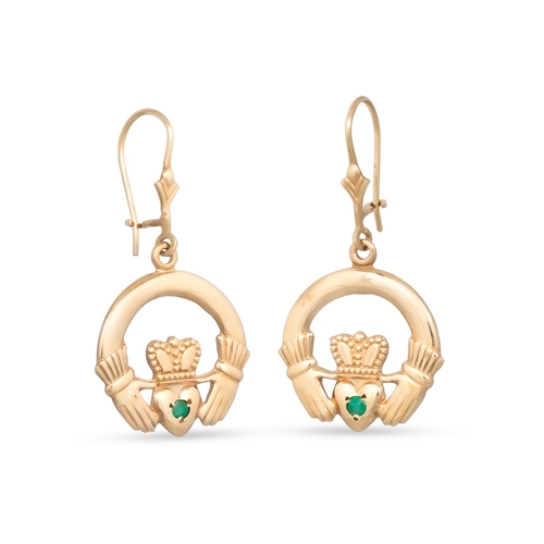 86 - A PAIR OF 9CT GOLD CLADDAGH EARRINGS, matching pendant an on a 9ct yellow gold chain