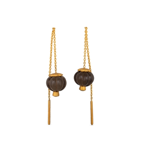 90 - A PAIR OF CARVED SMOKY QUARTZ DROP EARRINGS, to 14ct gold mounts