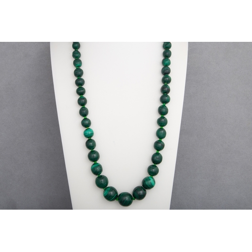 5 - A SET OF MALACHITE BEADS