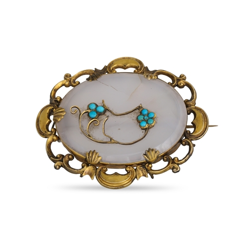 129 - AN ANTIQUE GOLD AND TURQUOISE BROOCH, wired gold finish. Approx 2.5