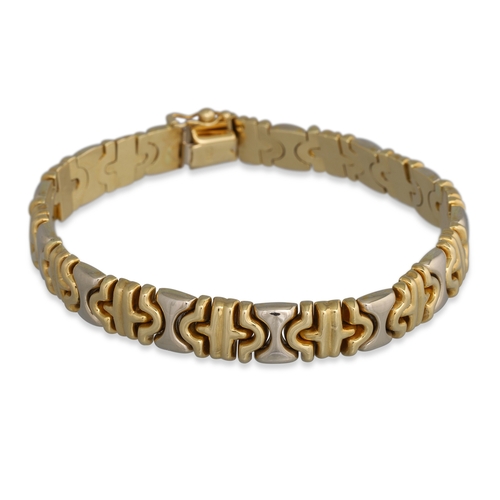 154 - AN 18CT GOLD ITALIAN DESIGN BRACELET, 22.8 g.