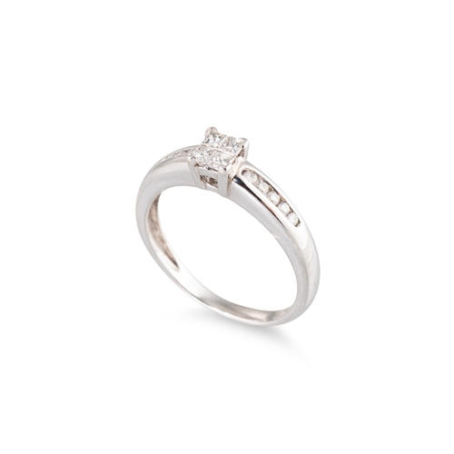 27 - A DIAMOND SQUARE CLUSTER RING, four princess cut diamonds to round brilliant cut diamond shoulders, ... 