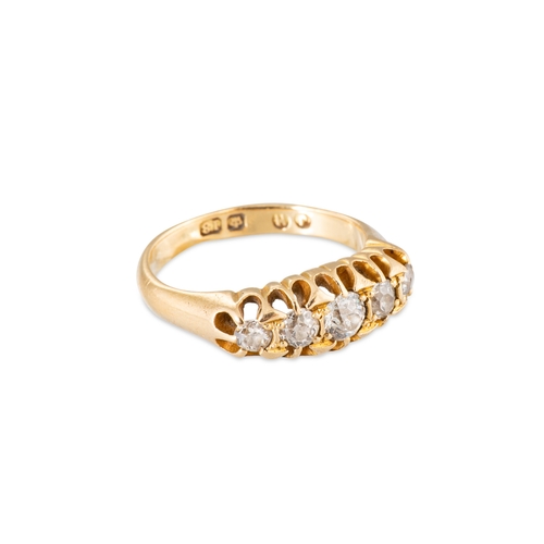 397 - AN ANTIQUE FIVE STONE DIAMOND RING, the old cut diamonds mounted in 18ct yellow gold. Estimated: wei... 
