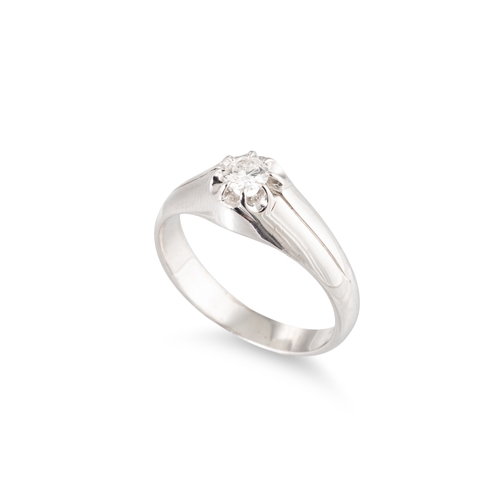 109 - A DIAMOND SOLITAIRE RING, the brilliant cut diamond mounted in 18ct white gold. Estimated: weight of... 