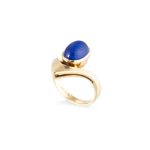 72 - A 1970S DESIGNER RING, set with lapis lazuli, mounted in 14ct yellow gold, gross weight 5 g.,
