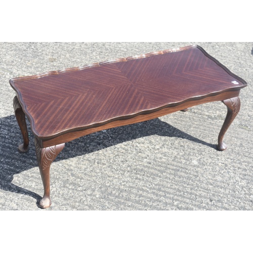 97 - MAHOGANY QUEEN ANNE LEG COFFEE TABLE