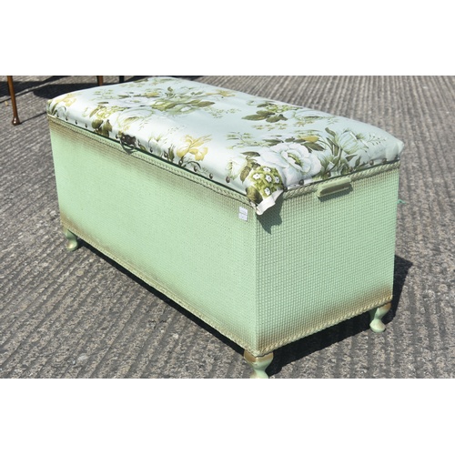 105 - GREEN WICKER OTTOMAN/STOOL