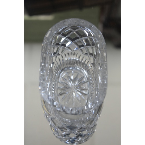 142 - WATERFORD CRYSTAL VASE