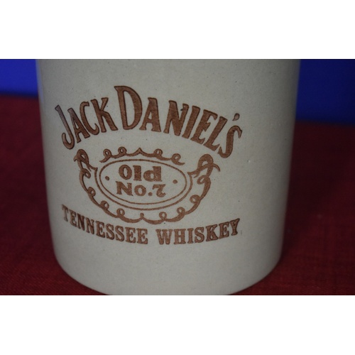 222 - JACK DANIELS FLAGGON