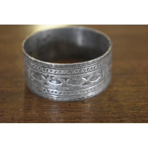 139 - SILVER NAPKIN RING